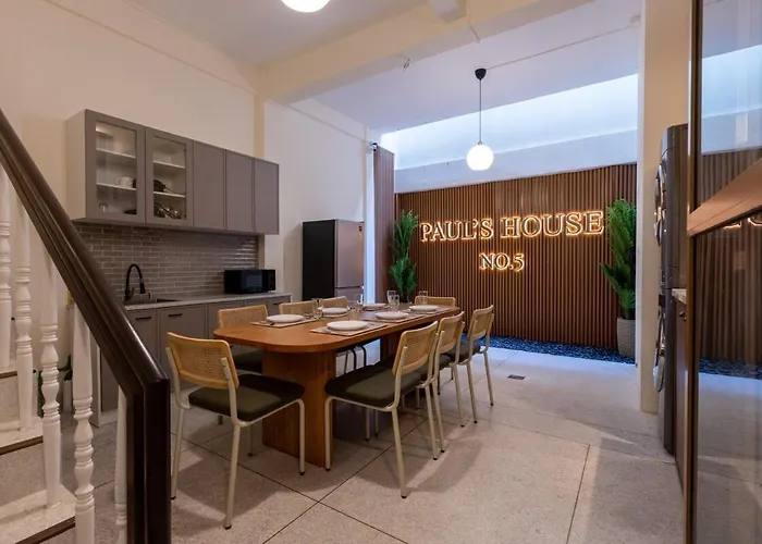 Апартаменты Bkk Cbd Whole-floor 3br 2ba 7-min To Mrt Бангкок