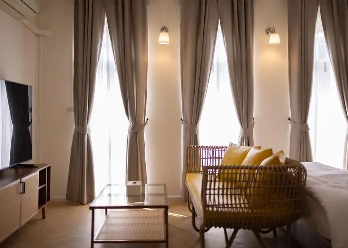 Bkk Cbd Whole-floor 3br 2ba 7-min To Mrt Апартаменты *