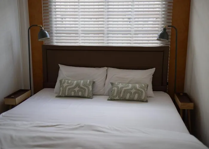 Bkk Cbd Whole-floor 3br 2ba 7-min To Mrt * Бангкок
