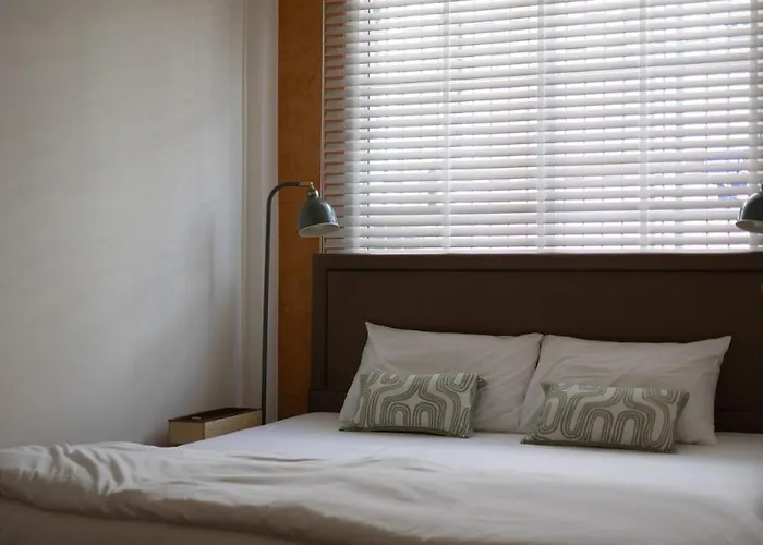 Bkk Cbd Whole-floor 3br 2ba 7-min To Mrt * Бангкок