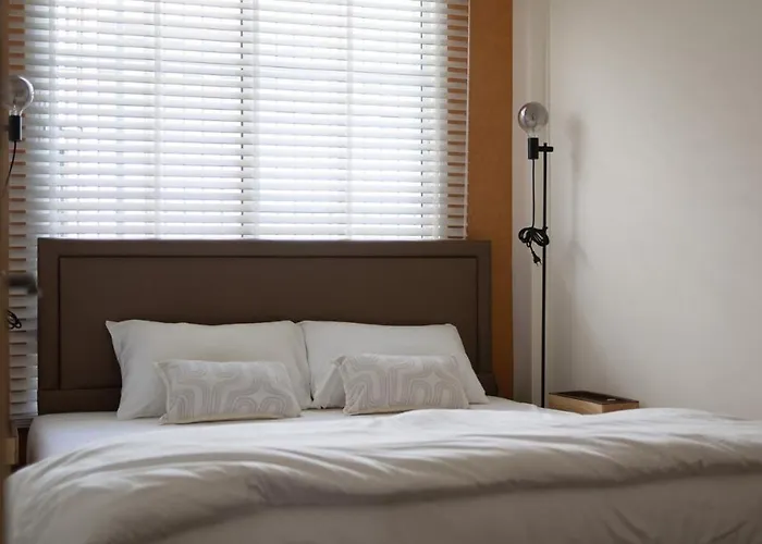 Bkk Cbd Whole-floor 3br 2ba 7-min To Mrt Апартаменты